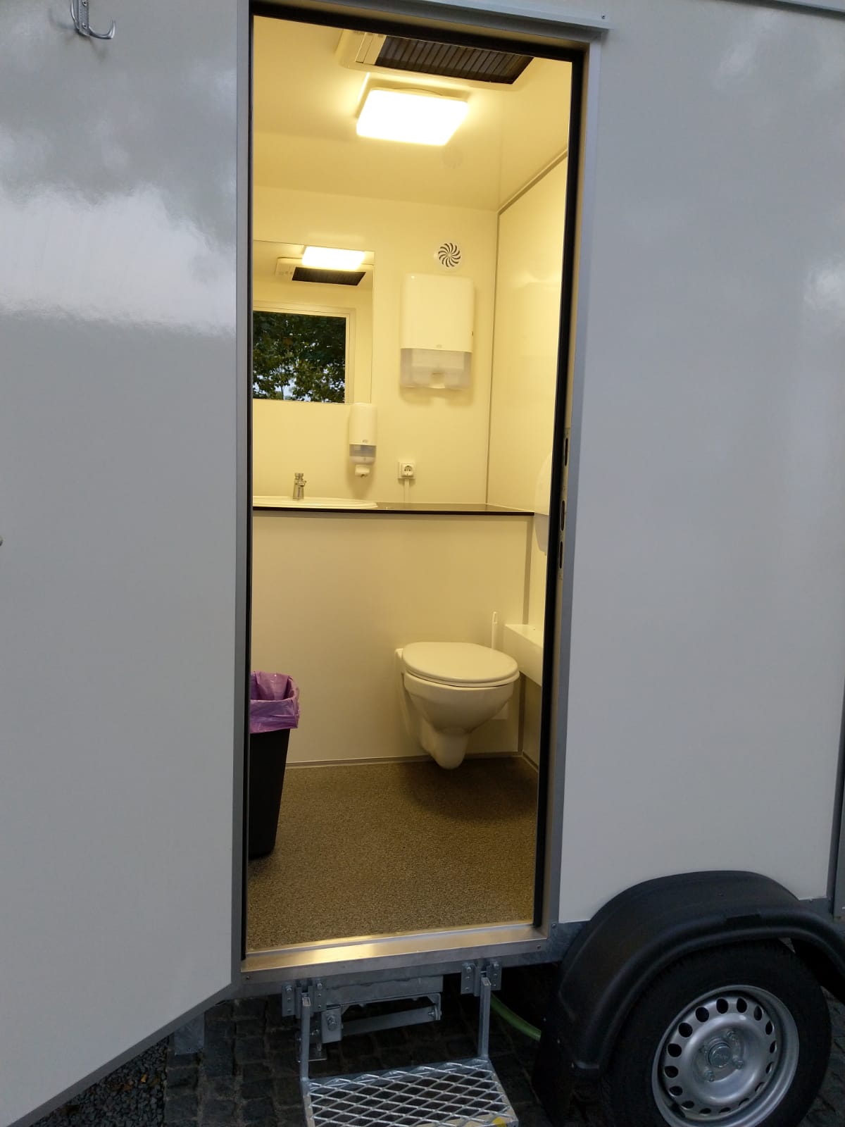 toiletverhuurders Evergem | Rent2Party